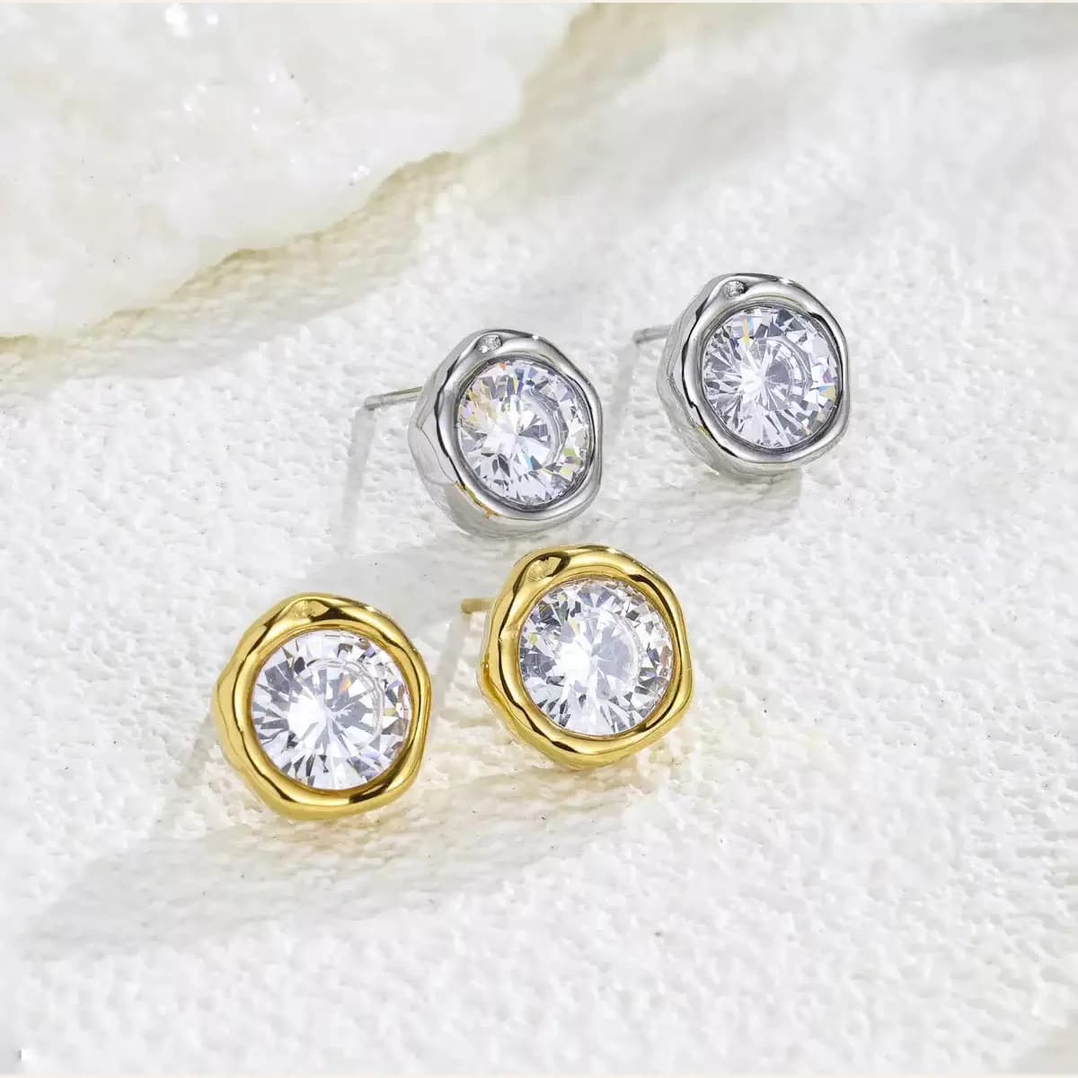 Earrings from the JY-Jewellery Trends shortlist.