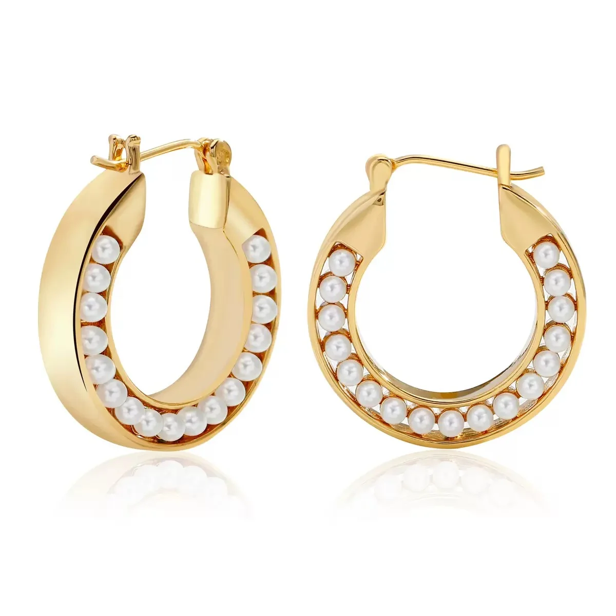 Earrings from the JY-Jewellery Trends shortlist.